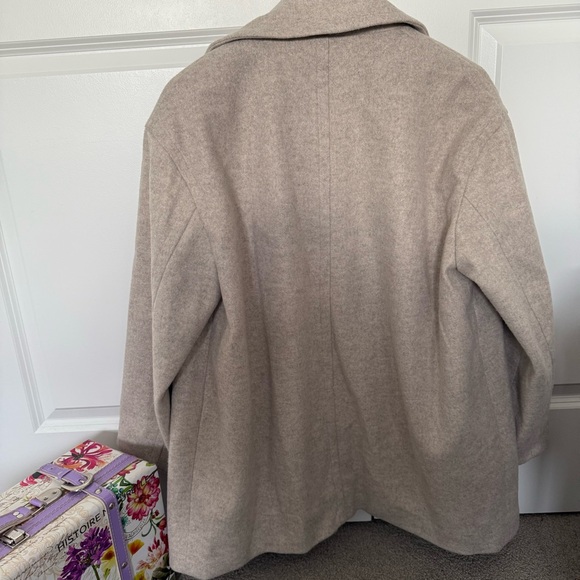 Beige coat oversized - Picture 3 of 7